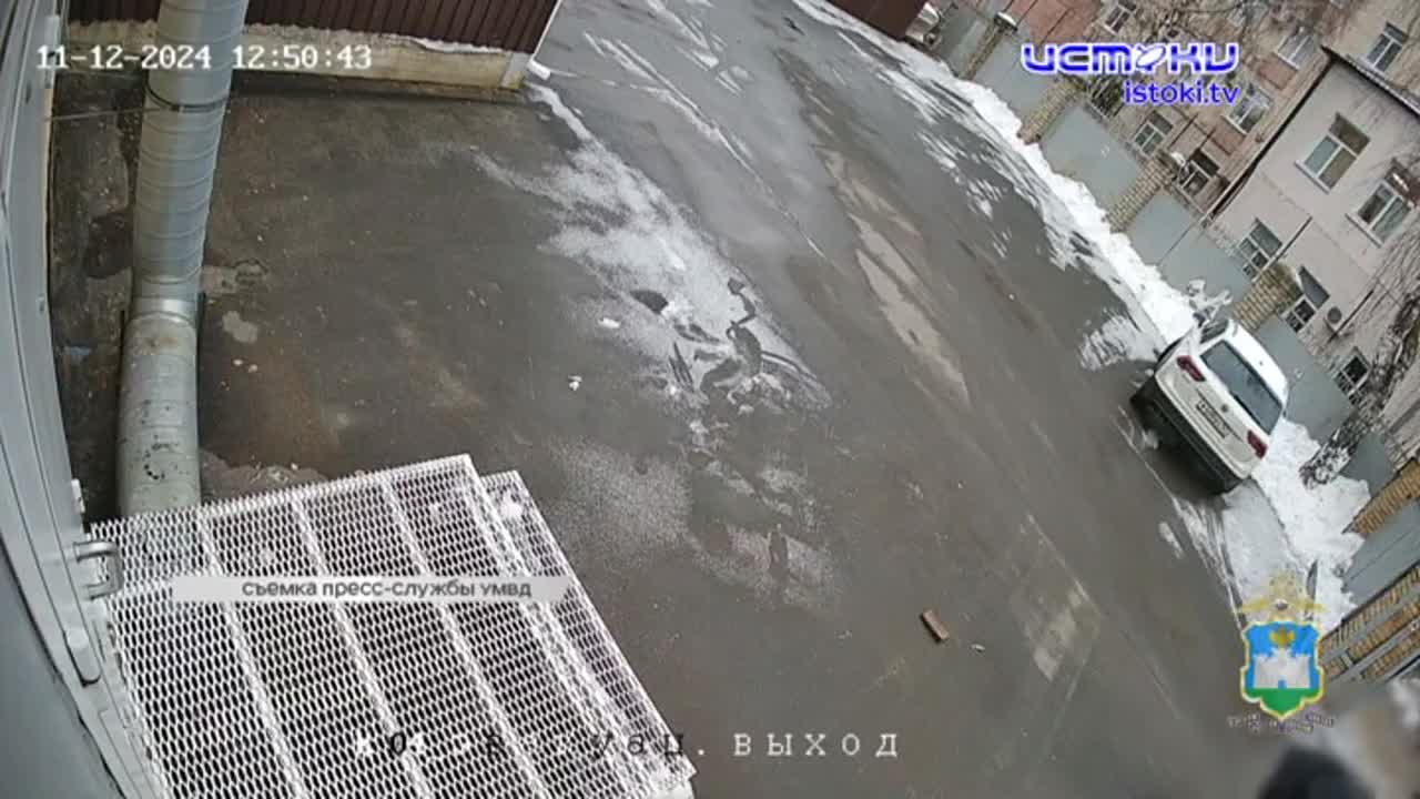 Экспресс-новости: в Орле общественник обратился к президенту Путину, задержаны иностранцы получавшие банковские карты по поддельным паспортам, а убийц...