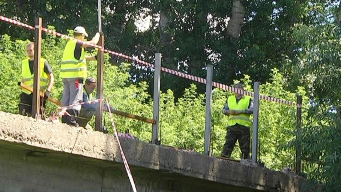 Местный колорит: мост в Ливнах украсят гармошками 