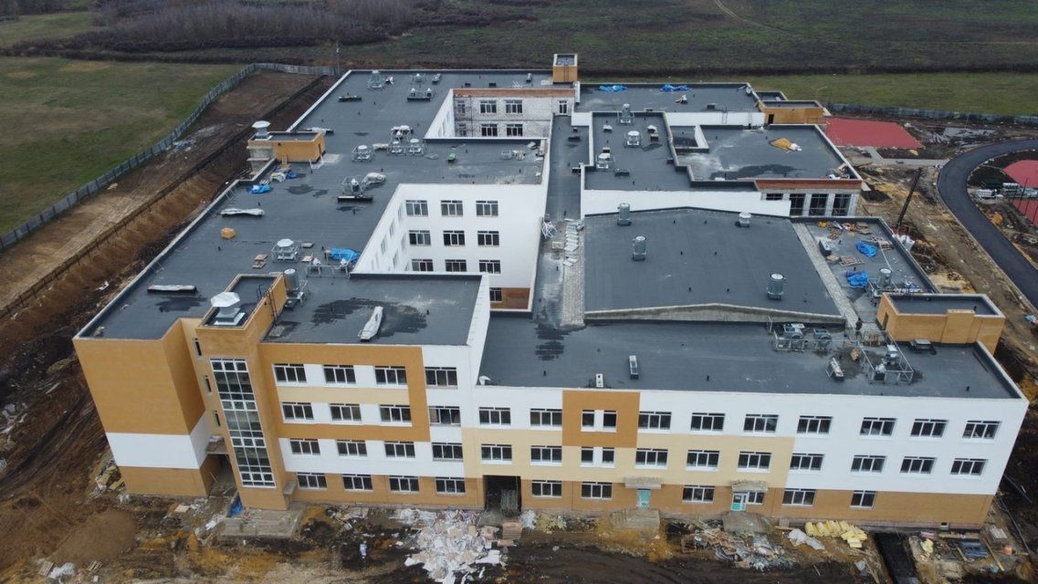 Клычков рассказал о строительстве школы на улице Зеленина