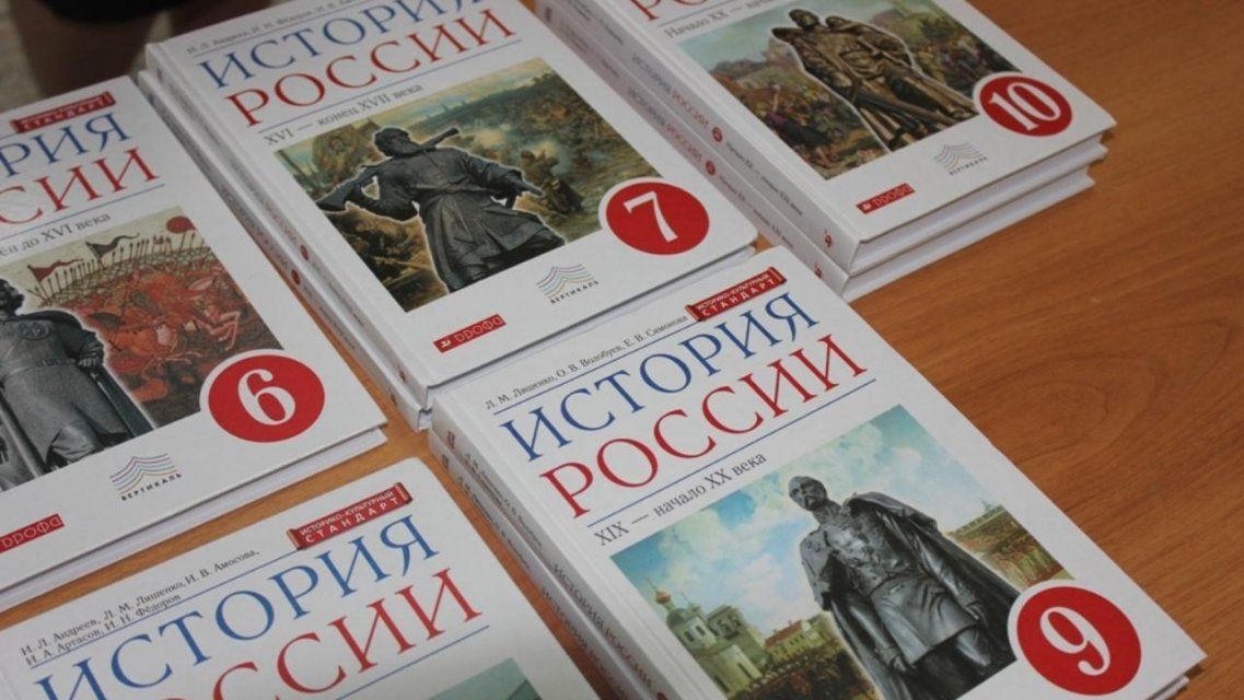 Орловские школьники хуже всего знают историю и информатику