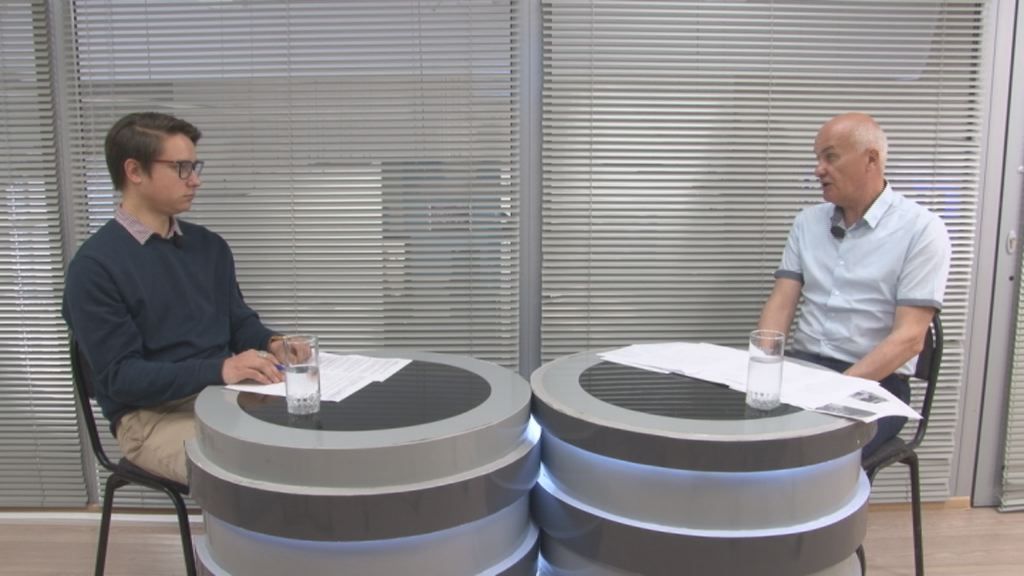 Завтра на телеканале «Истоки» смотрите программу «Вечерний гость». Ее гостем стал гендиректор “ЭКОСИТИ” Юрий Парахин