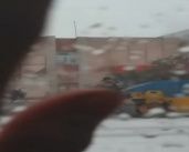 Орловчане засняли коммунальщиков, которые укладывали асфальт в снег