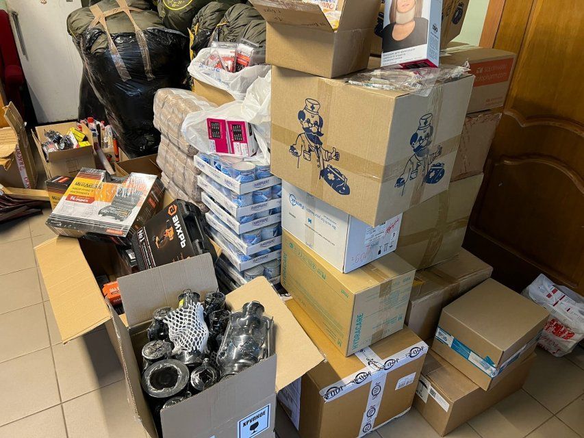 В Орле собрали очередной гуманитарный груз для военнослужащих, участвующих в СВО