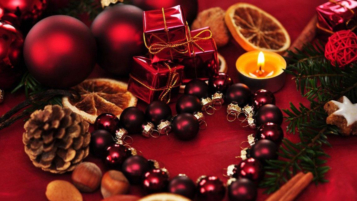 Новогодние праздники в России могут сократить до трех дней