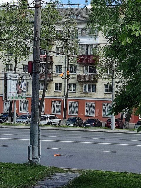 В Орле продолжаются ремонтные работы по восстановлению контактной сети для троллейбусов 