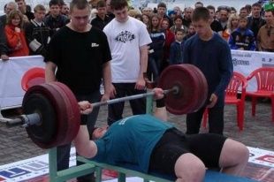 В Орле прошли соревнования по силовому экстриму