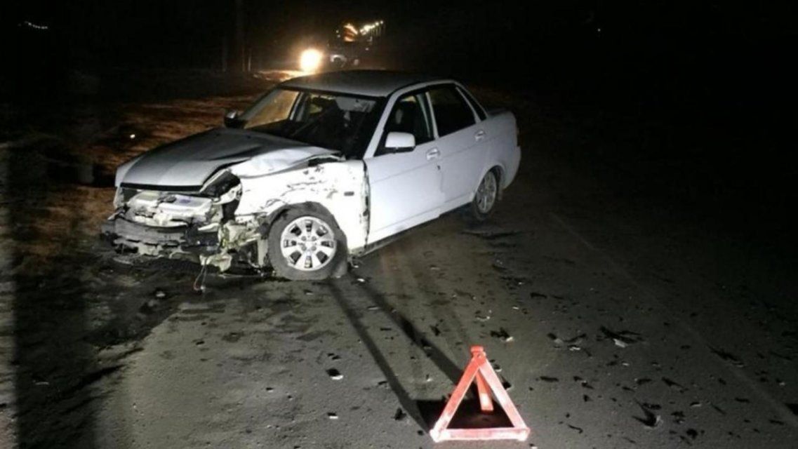 Под Ливнами трое человек получили травмы при столкновении двух «Лад»