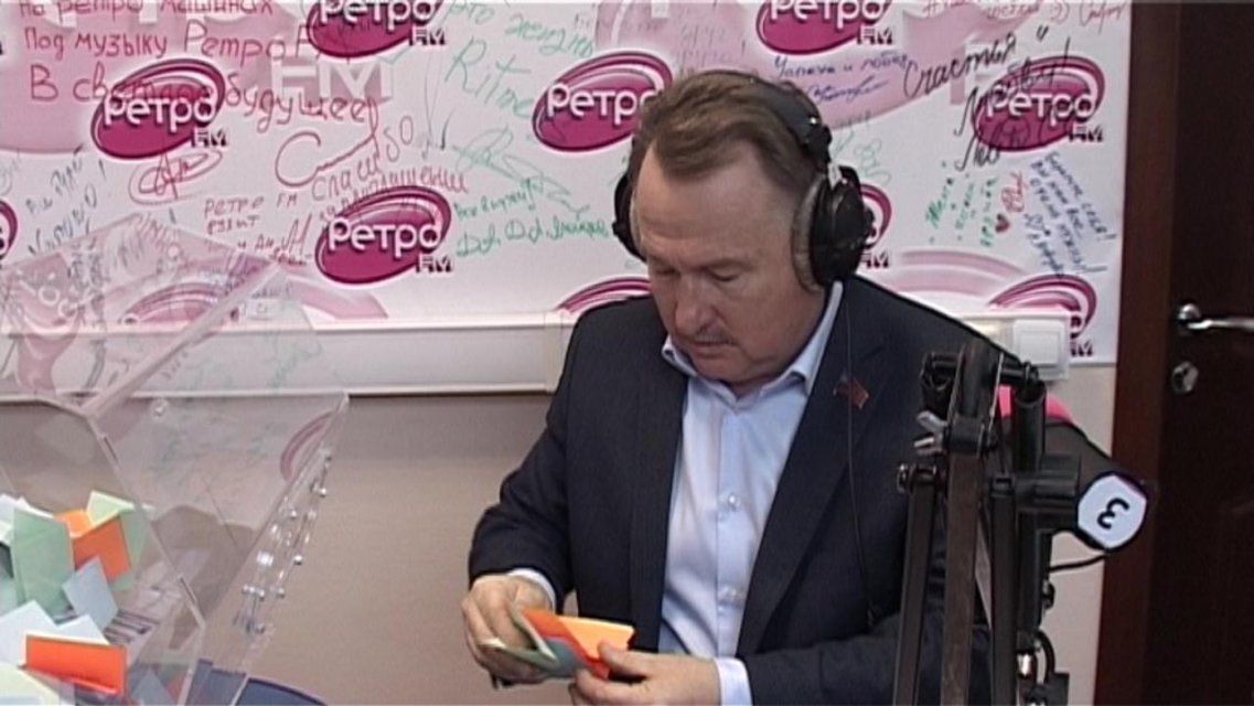 Смотрите в «Живом эфире»: для чего Виталию Рыбакову нужен блог на YouTube