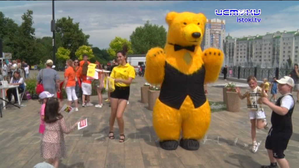 Взрослый подарок на детский праздник