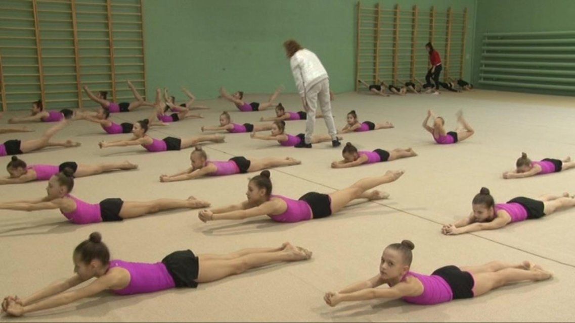 Тренировки в режиме нон-стоп: как готовят будущих чемпионок по художественной гимнастике в орловской СШОР № 3