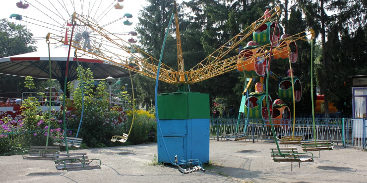В горпарке Орла оценят техническое состояние аттракционов