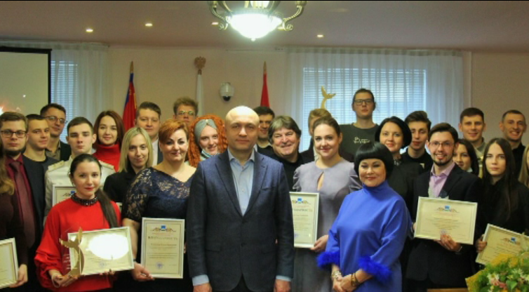 Молодые спортсмены, волонтеры, ученые ломают стереотипы о современном поколении. В Орле определили тех, кто достоин представлять молодежь города