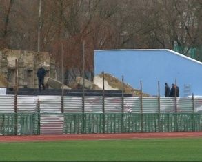 Сроки сдачи "юбилейной" стройки на Центральном стадионе на грани срыва 