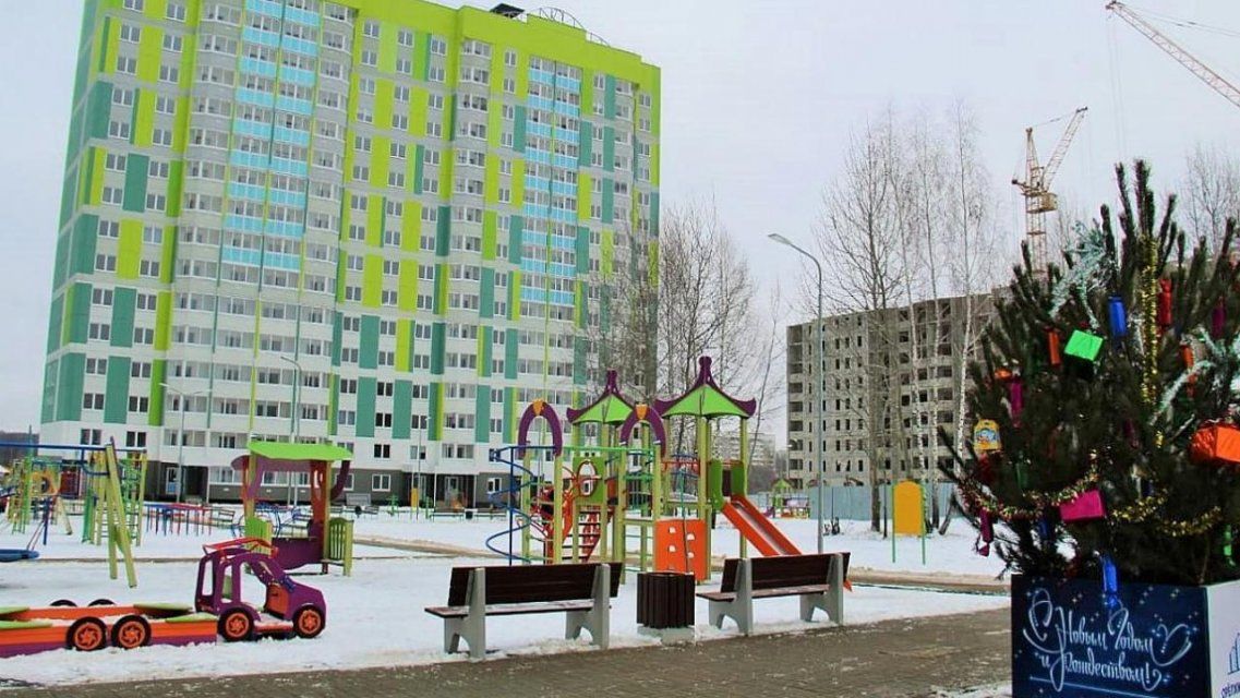 70 орловским сиротам дали квартиры в «Московском парке»