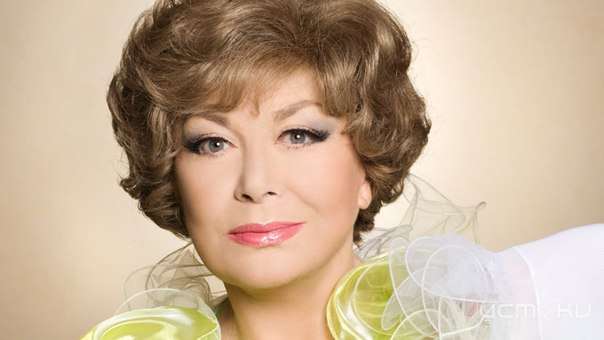 В Орле открылась выставка, посвященная жизни и творчеству Эдиты Пьехи 