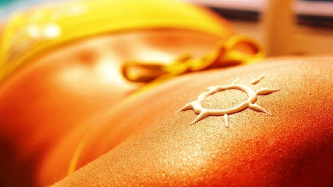 Осторожно: опасное солнце! Орловчан предупреждают о риске получения ожогов