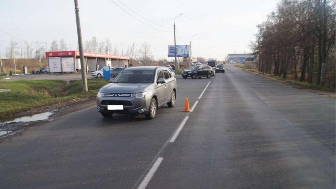 В Орле внедорожник средь бела дня сбил 80-летнюю бабушку