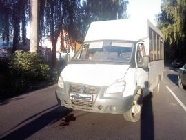 В Орле под колесами маршрутки погибла женщина