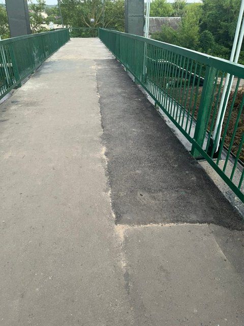 Псевдо-ремонт моста на Светлую жизнь. Орловчане в соцсетях жалуются на распиаренное обновление переправы и на реальность, которые они наблюдают. А что говорят прохожие?