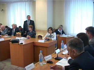 Новости за 90 секунд: Городское хозяйство лишилось начальника, аварийный мценский район и водители-вредители пополняют коллекцию нарушений 