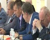 Сложная арифметика... Городские власти запутались в цифрах - сколько брошенных домов нужно подготовить к отопительному сезону не понятно...