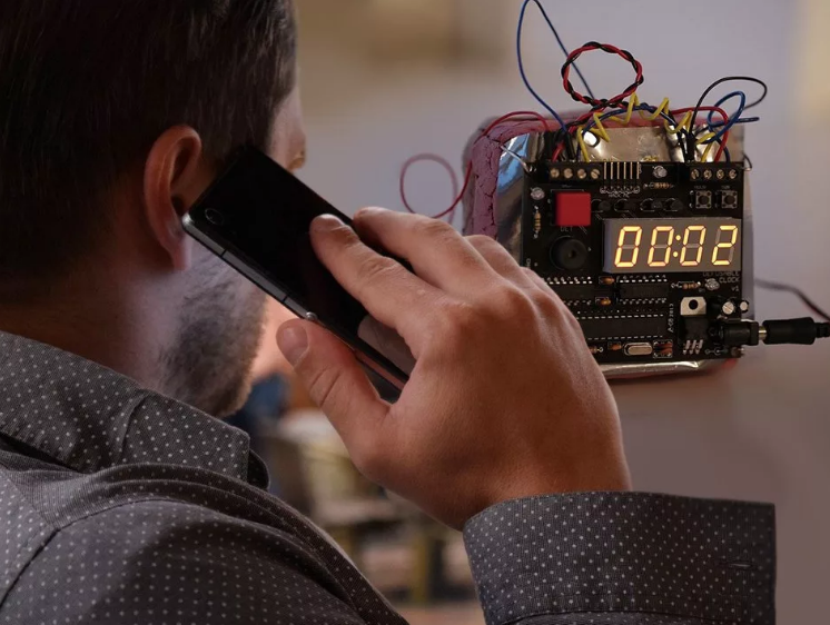 В Орле продолжают появляться сообщения о ложном минировании школ