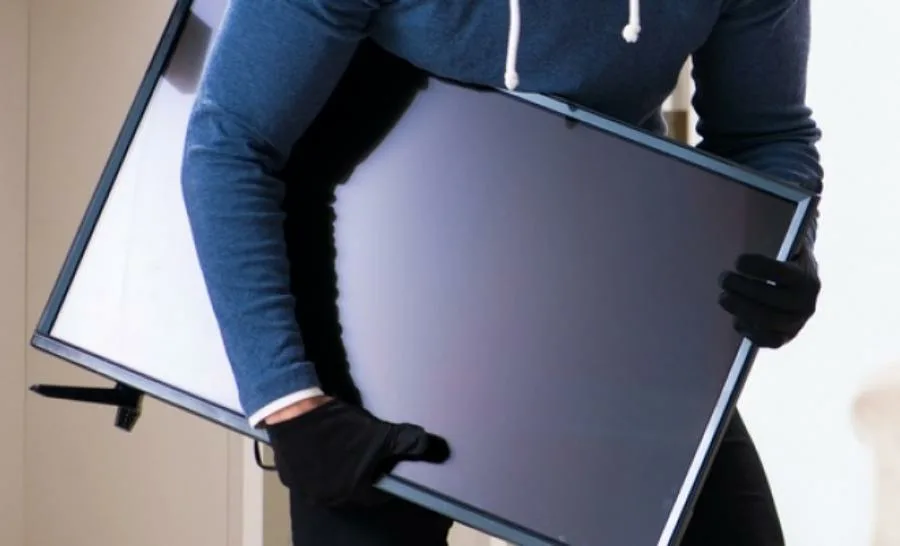 В Орле квартиросъемщик похитил телевизор из арендованной квартиры