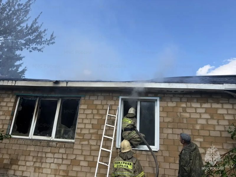 В Должанском районе пожарные ликвидировали возгорание жилого дома