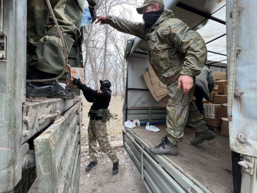 Орловчане передали гуманитарный груз весом 2 тонны бойцам, участвующим в СВО