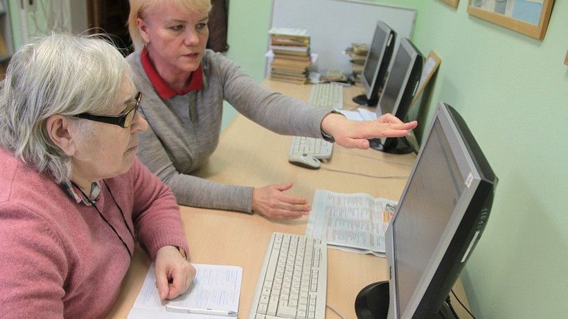 Орловские пенсионеры смогут показать достижения в компьютерной науке