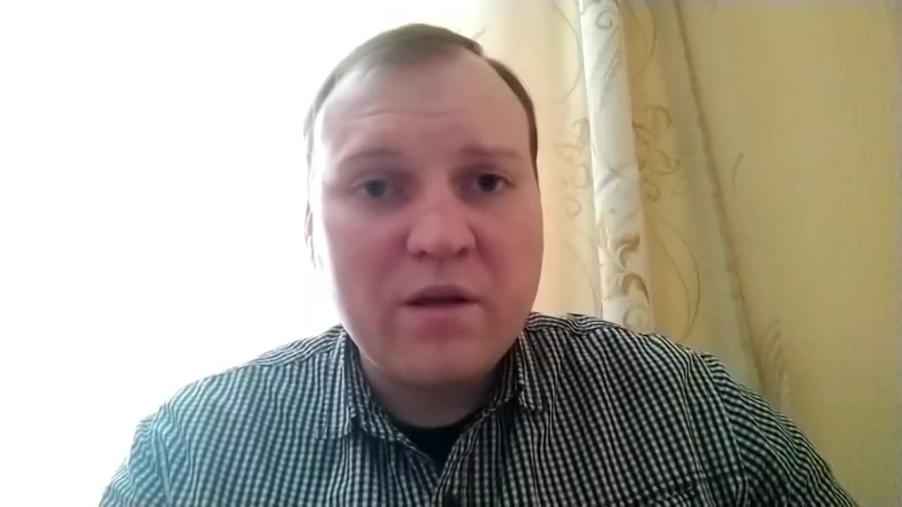 Глава депздрава Петчин пообещал найти способы поднять зарплату водителям скорой помощи