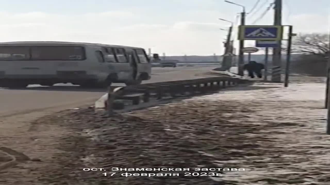 Орловчане пожаловались на водителей автобусов, проезжающих остановки