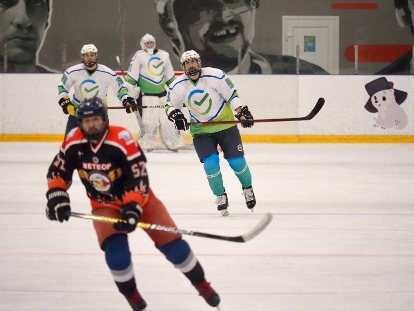 В Орле стартовал межрегиональный турнир Сбера по хоккею с шайбой