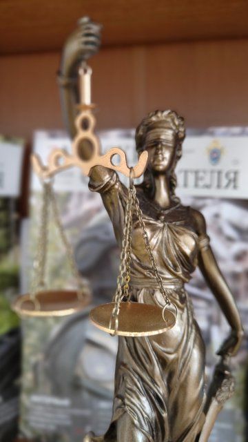 Бывшего сотрудника орловской полиции осудили за мошенничество