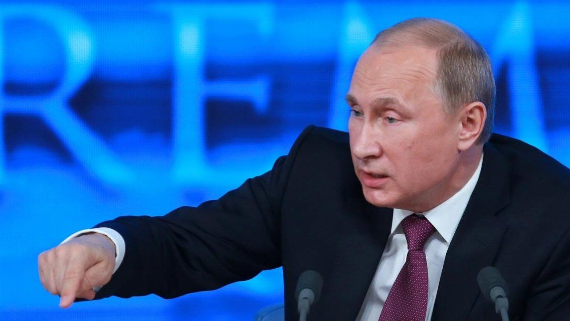 «Я что, поручал часы считать?»: Путин возмутился ситуацией с надбавками медикам