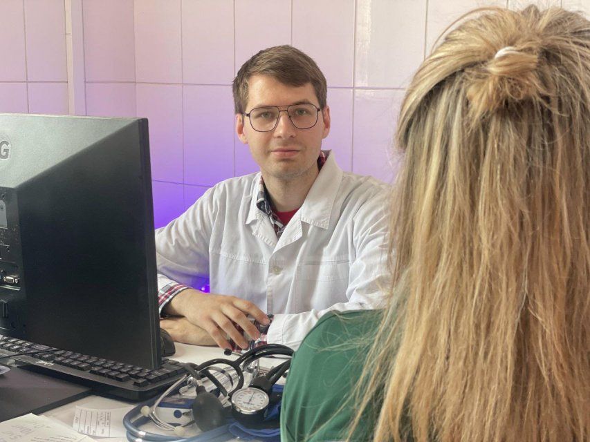 160 докторов и 55 учителей - результат работы в орловском регионе на сегодня программ "Земский доктор" и "Земский учитель"