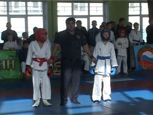 Традиции русского кулачного боя в новом формате. В Орле прошли соревнования по рукопашному бою 