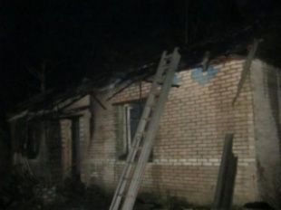 В Змиевке 36-летний мужчина поджег дом и погиб 