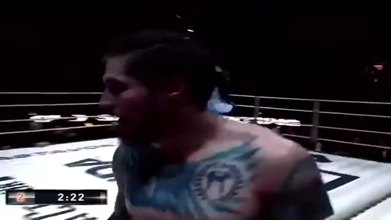 «Орловский бриллиант» нокаутировал американца