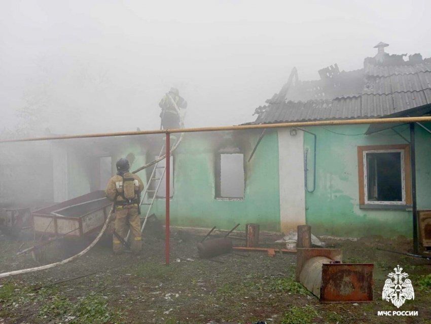 Двое погибли на пожаре в Орловской области 