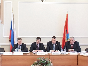 О соцнорме, землях многодетным семьям и проезде в общественном транспорте 