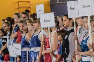 Отчаянные хуки и ярость в женских глазах