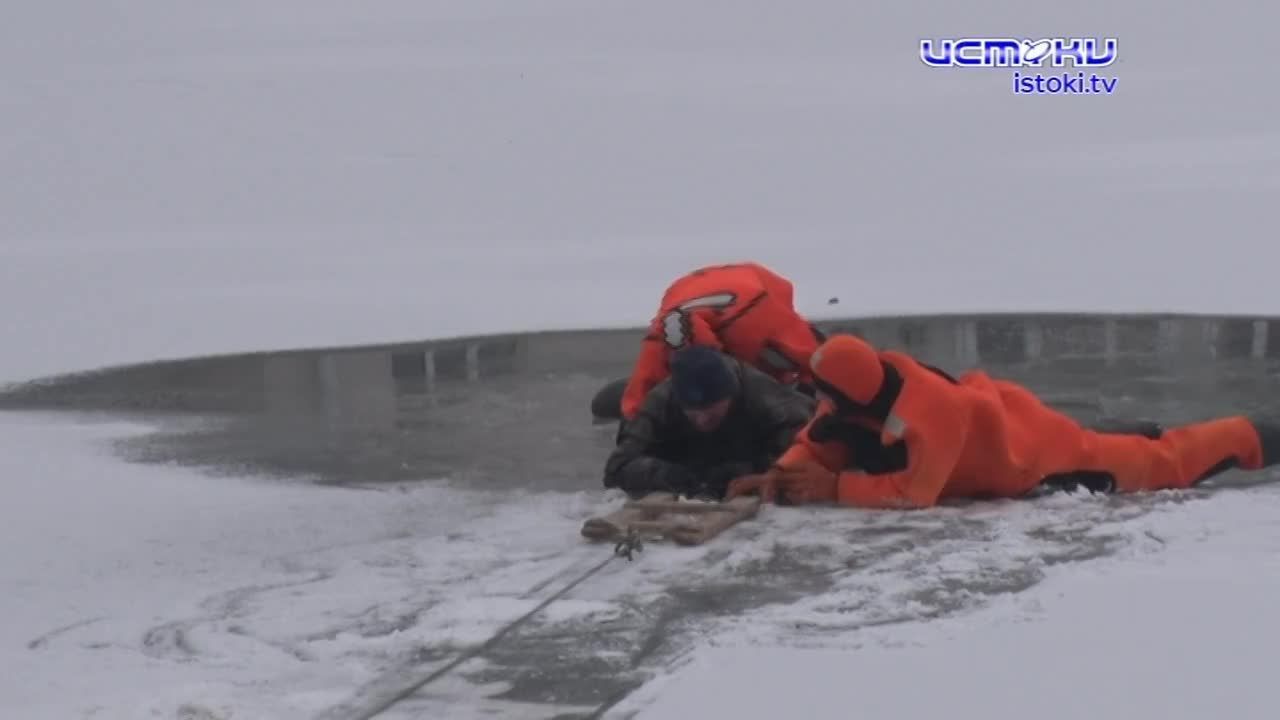 «Спасательный круг знаний». Сотрудники МЧС провели акцию для школьников Орла и познакомили со своей работой