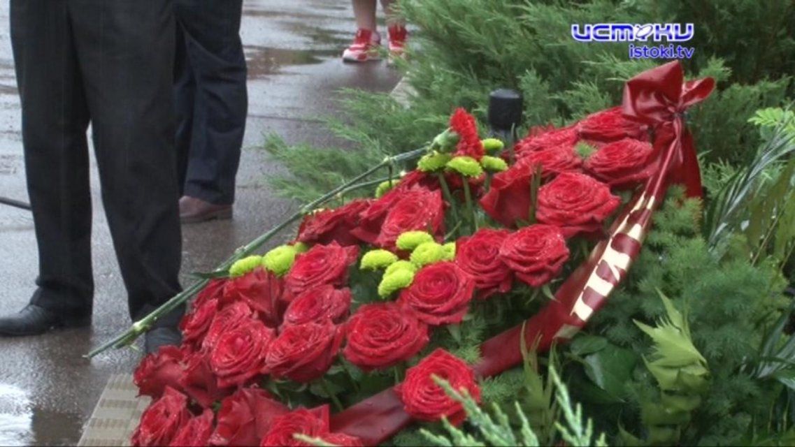 Война унесла жизни 27 миллионов человек: несмотря на ливень, в Орле почтили память погибших 