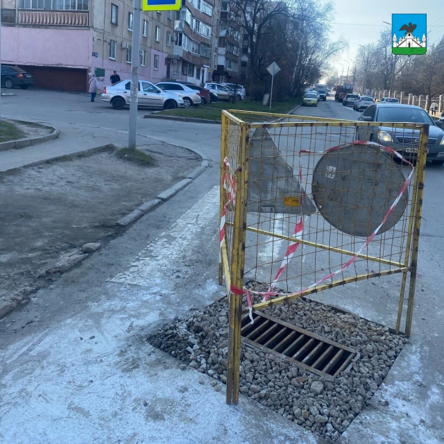 В Орле продолжается активная работа по содержанию ливневых канализаций