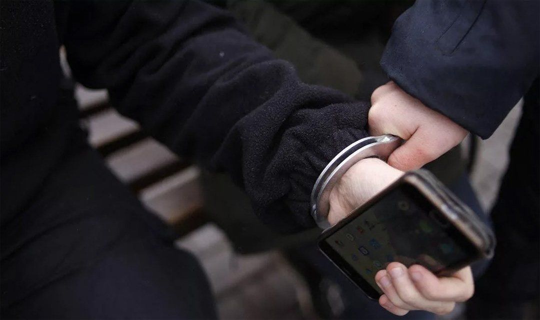 Орловчанин обманом похитил телефон знакомого и стал фигурантом уголовного дела о мошенничестве