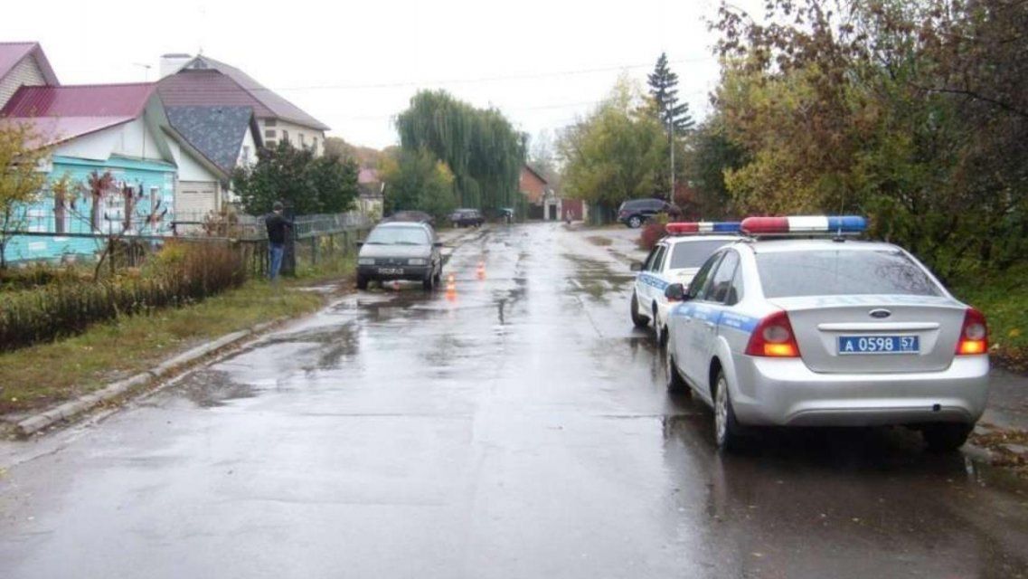 В Орле женщина попала под колеса авто, перемещаясь по краю проезжей части