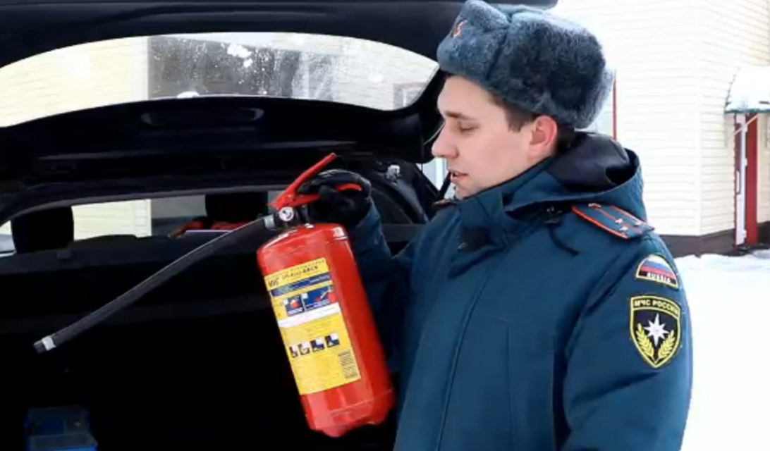 Неизменный атрибут пожарной безопасности отмечает свой день рождения. Почти 160 лет назад огнетушитель зарекомендовал себя как первый помощник при пожарах