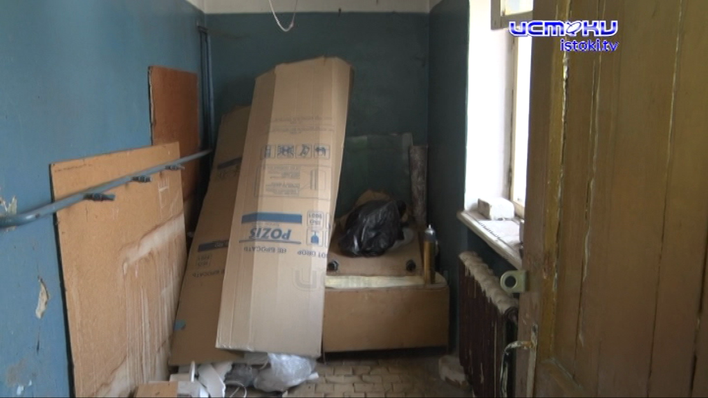 По уму: УК «Умный дом» лишь собирает деньги, пока жители тонут в грязи