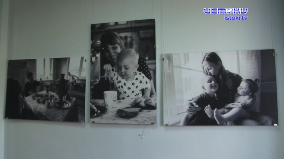 В Орле открылась выставка "Нежность материнства"